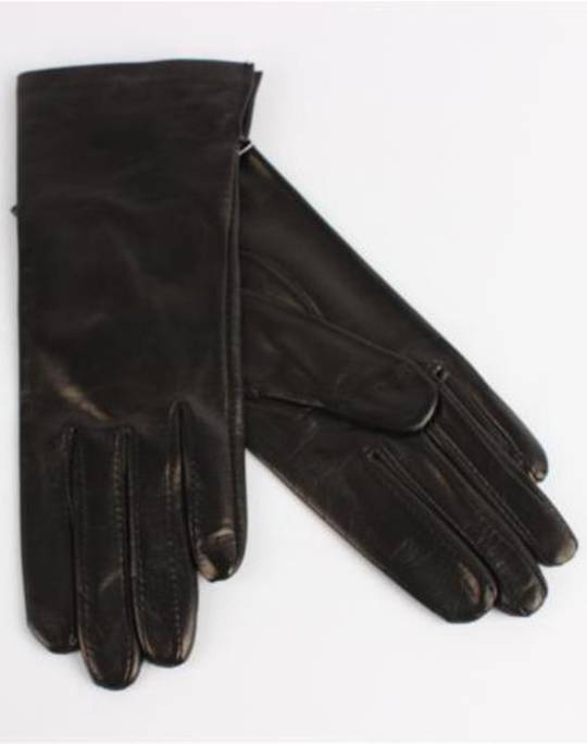 Italian Leather ladies glove with silk lining black Code-S/LL2394S